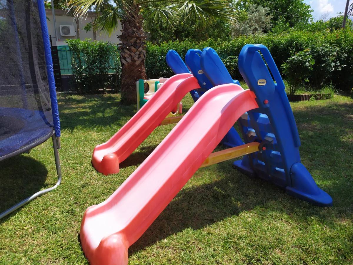 Noufara Apartments Néa Meságkala Esterno foto