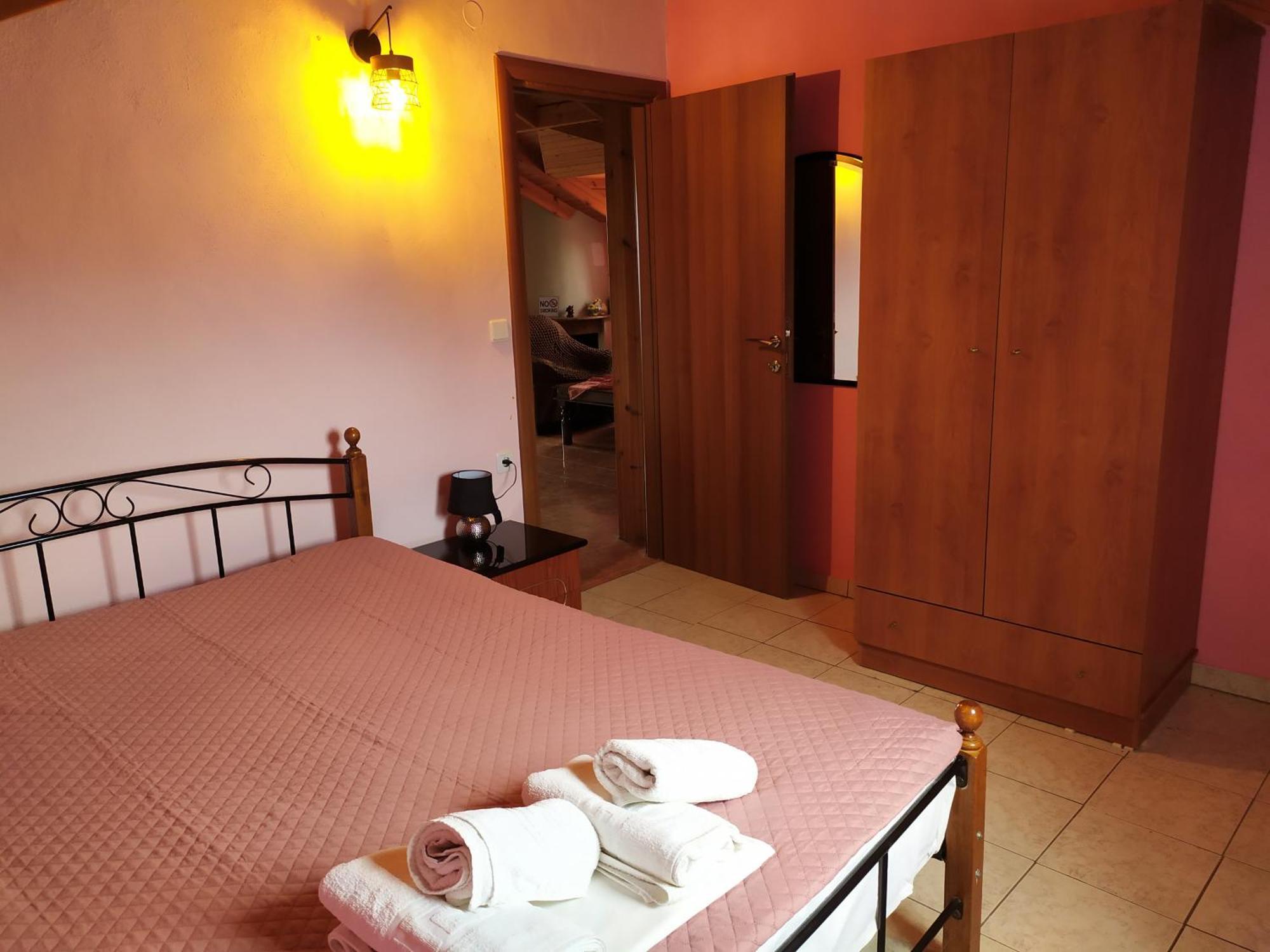 Noufara Apartments Néa Meságkala Esterno foto