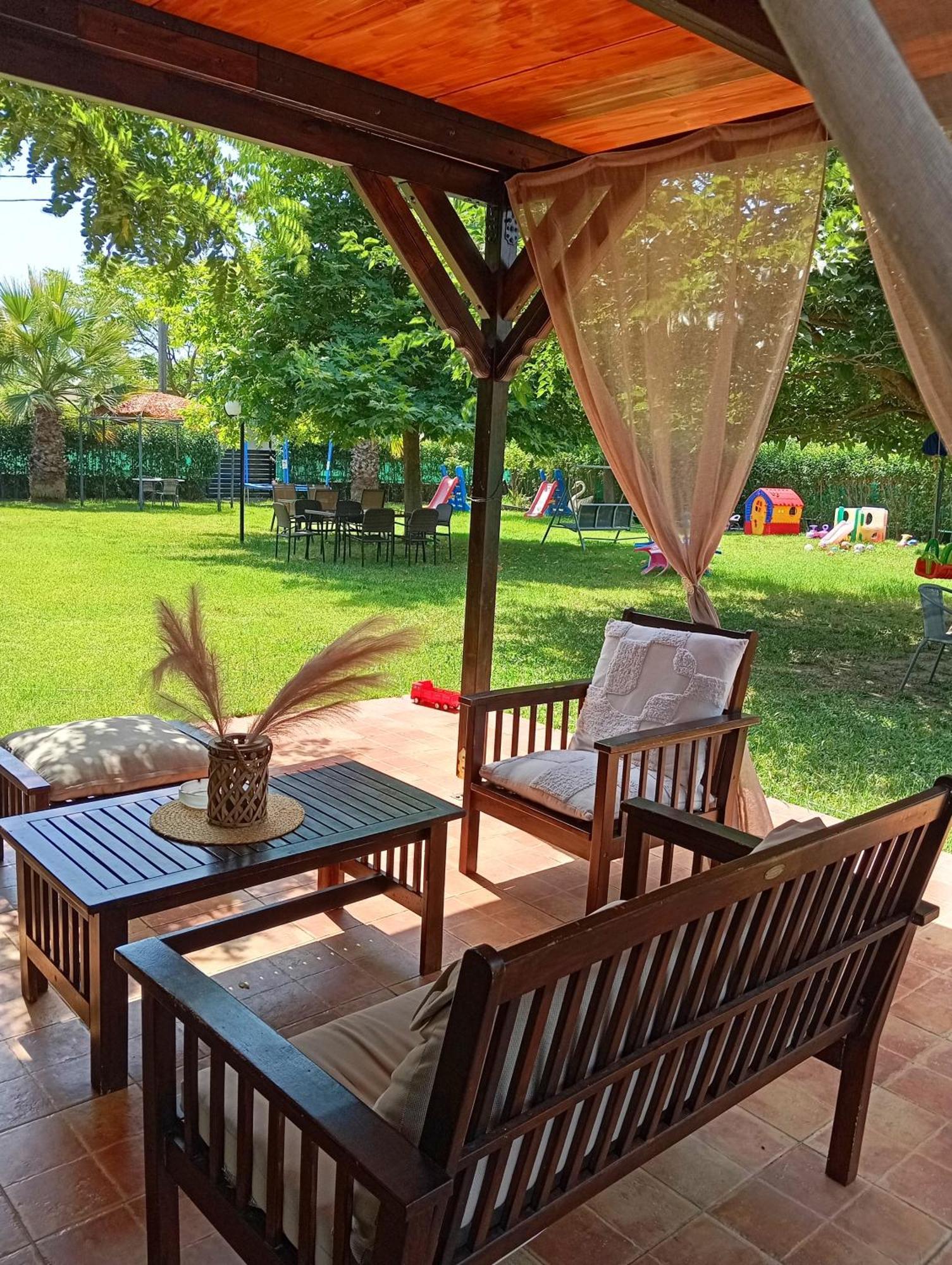 Noufara Apartments Néa Meságkala Esterno foto