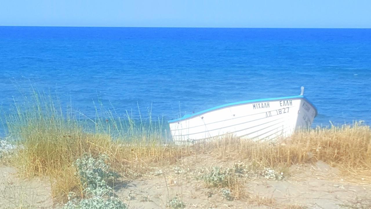 Noufara Apartments Néa Meságkala Esterno foto