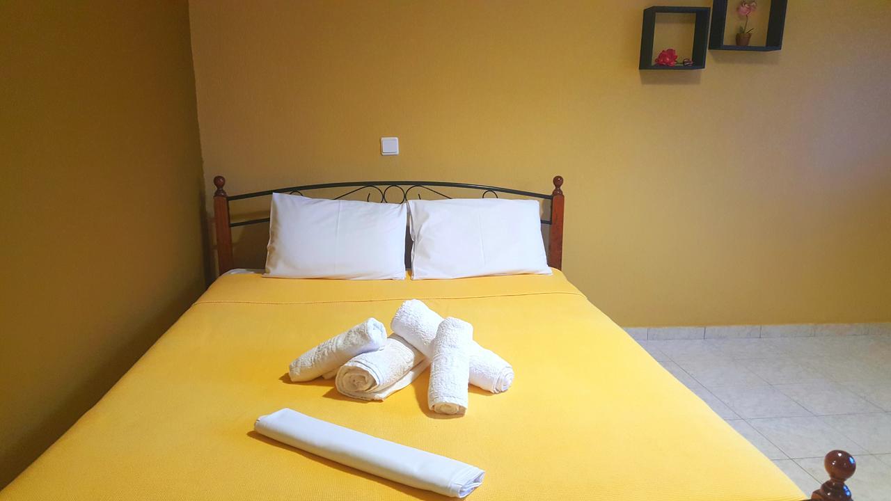Noufara Apartments Néa Meságkala Esterno foto