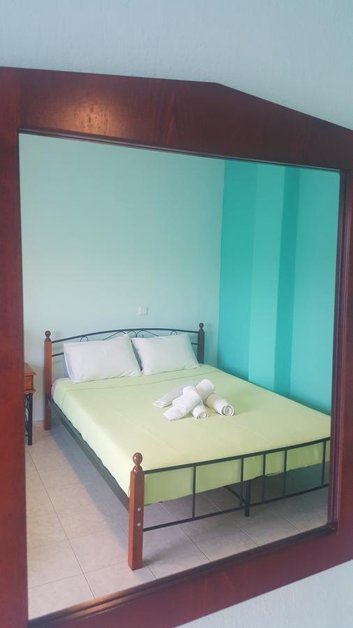 Noufara Apartments Néa Meságkala Esterno foto